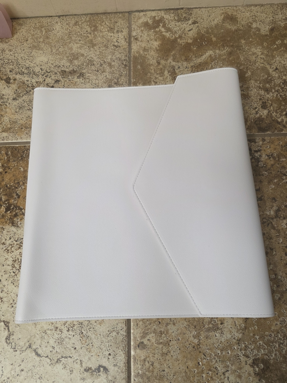 FULL SIZE- The Budget Mom White Folio